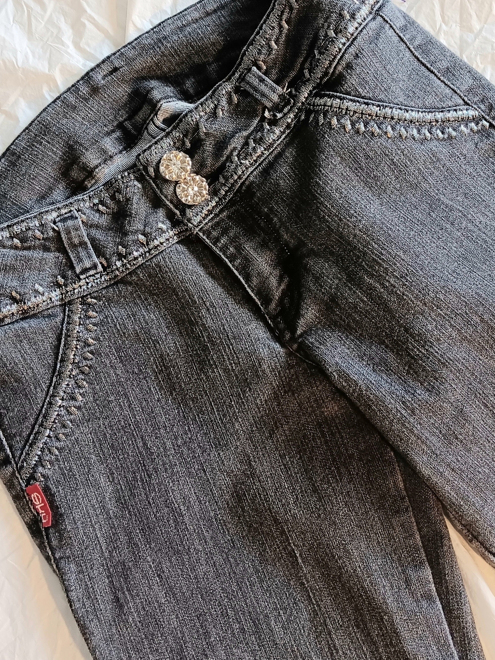 NEW Women's Skinny Charcoal Jeans w/ Rhinestone Buttons, Silver Trim, Med. Rise - Picture 2 of 6